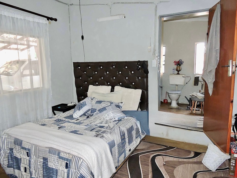 Mixed use farm for sale in Rustenburg - 1RU1499349