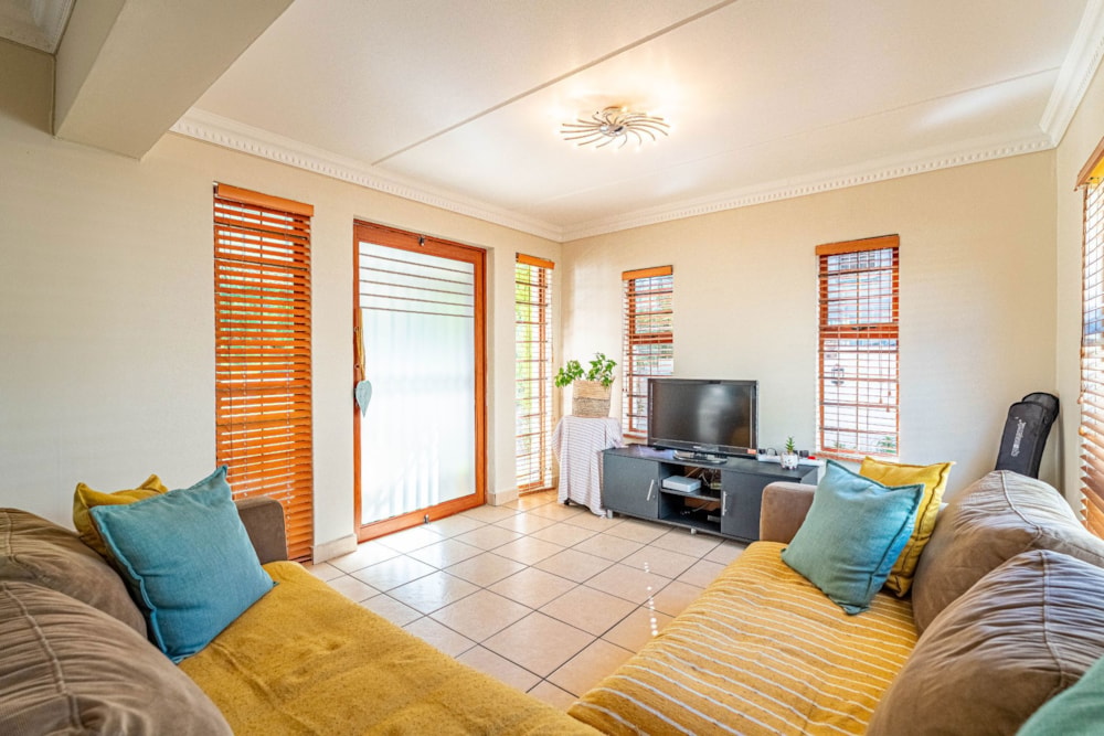 Double-storey house for sale in Kyalami Hills - MR1738364