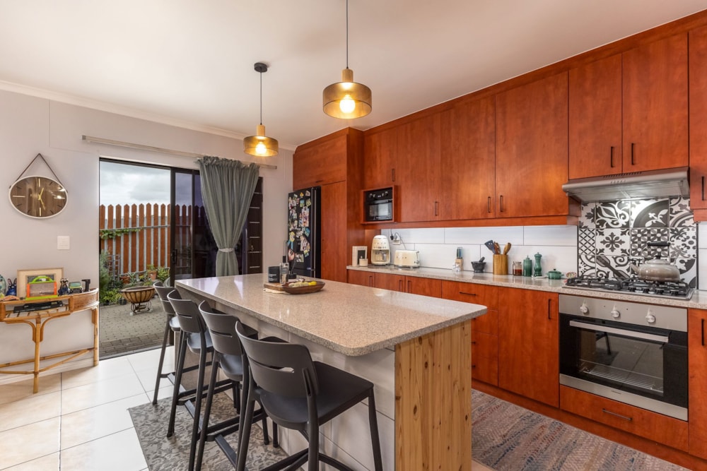 Townhouse for sale in Brackenfell South - 1BC1739266 Townhouse for sale in Brackenfell South - 1BC1739266