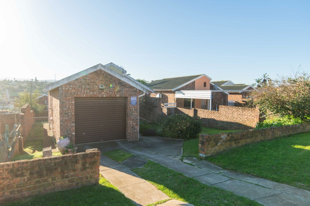 House for sale in Strelitzia Park - 1UK1741283