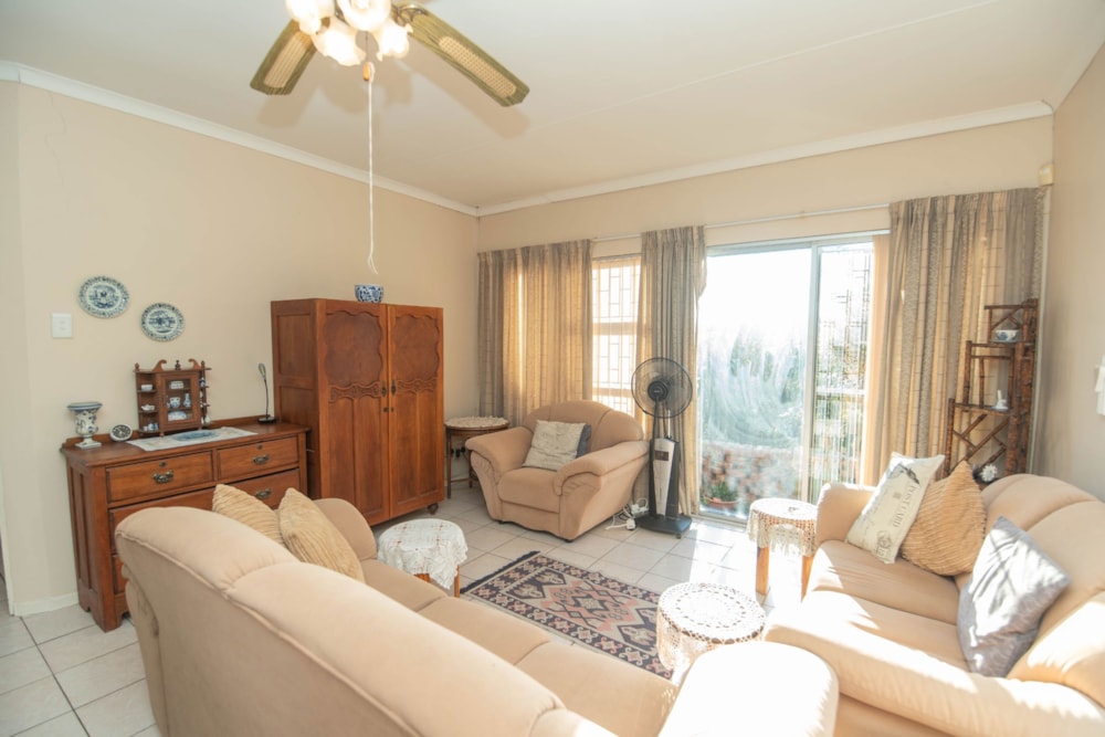 House for sale in Strelitzia Park - 1UK1741283