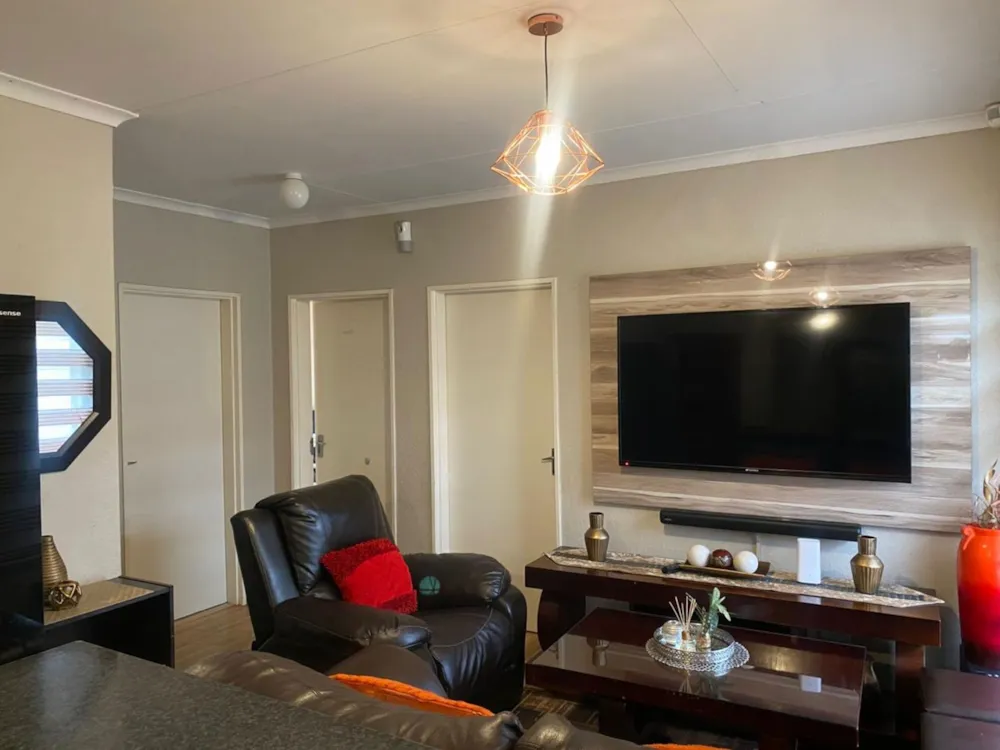 House for sale in Raceway Park - 1BX1740710 House for sale in Raceway Park - 1BX1740710