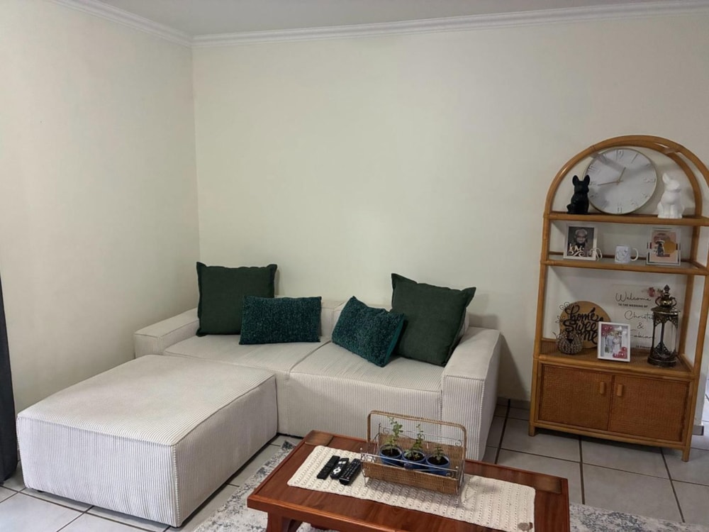 Townhouse to rent in Generaal de Wet - 1BX1741005