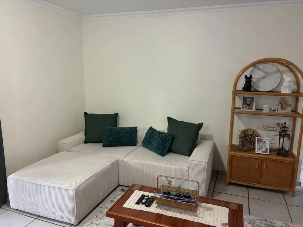 Townhouse let in Generaal de Wet - 1BX1741005 Townhouse let in Generaal de Wet - 1BX1741005