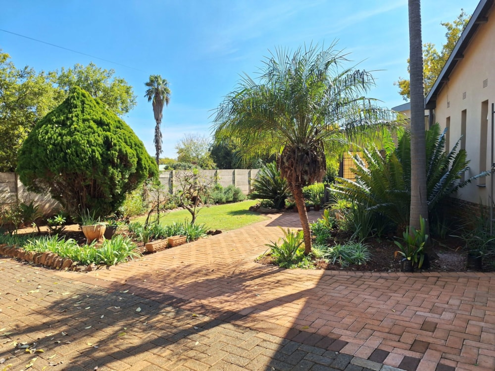 House for sale in Lydenburg (Mashishing) - 1LY1741256