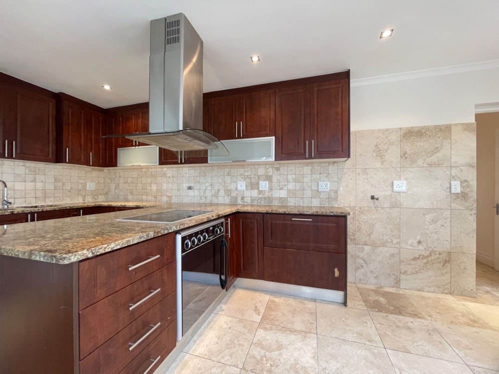 House let in Plattekloof - 1PLA1738522