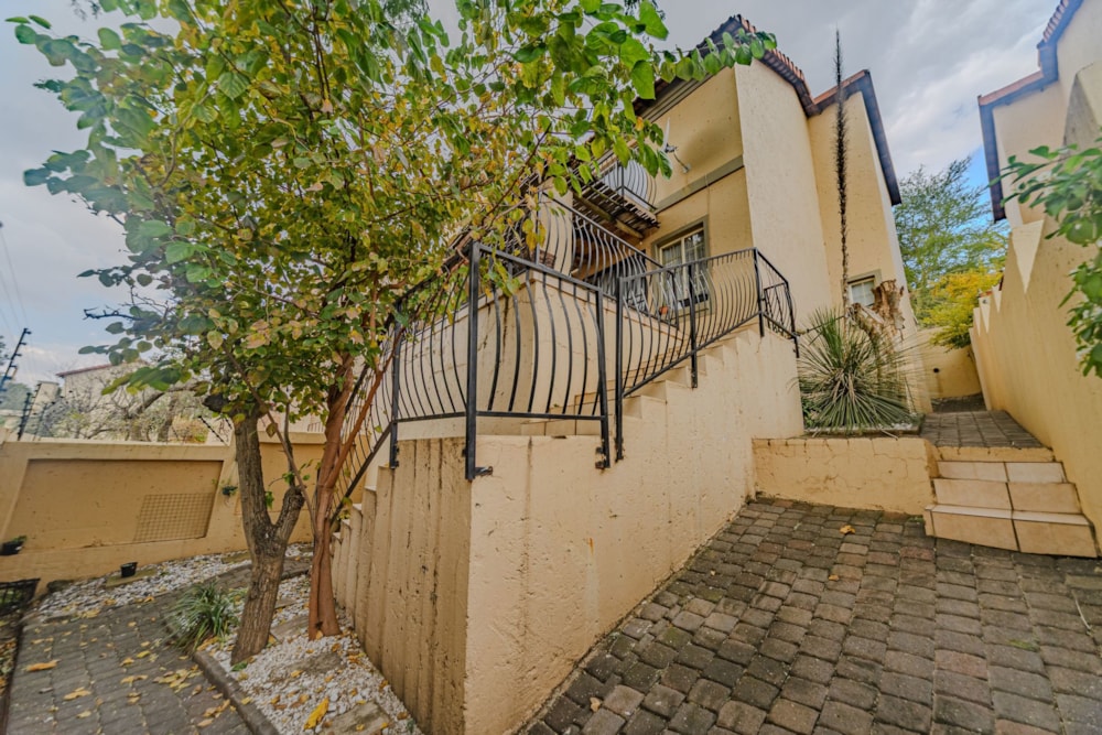 Townhouse for sale in La Montagne, Pretoria East - PT1740400 Townhouse for sale in La Montagne, Pretoria East - PT1740400