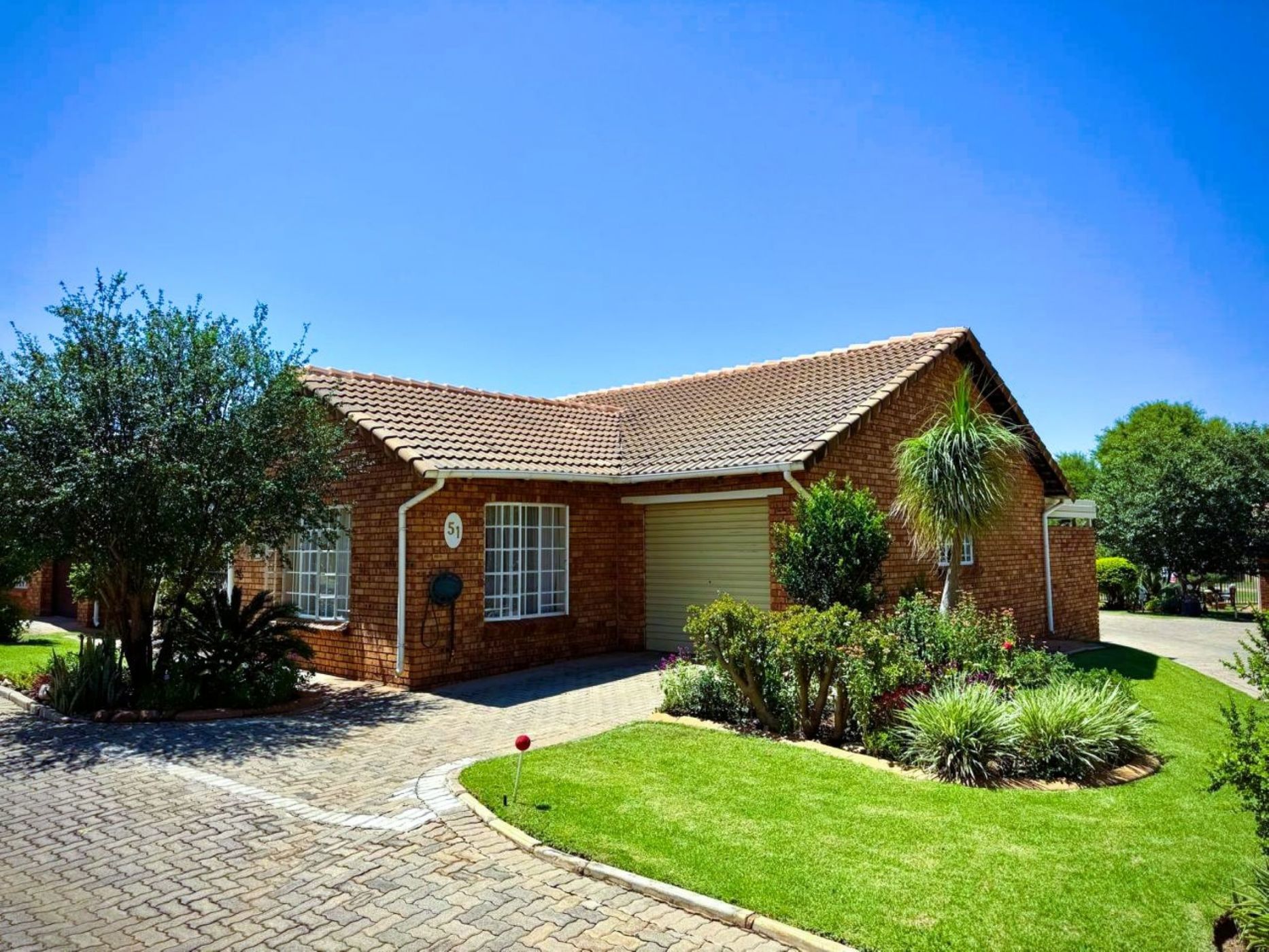 Single-storey retirement home for sale in Schoemansville - 1HR1740874