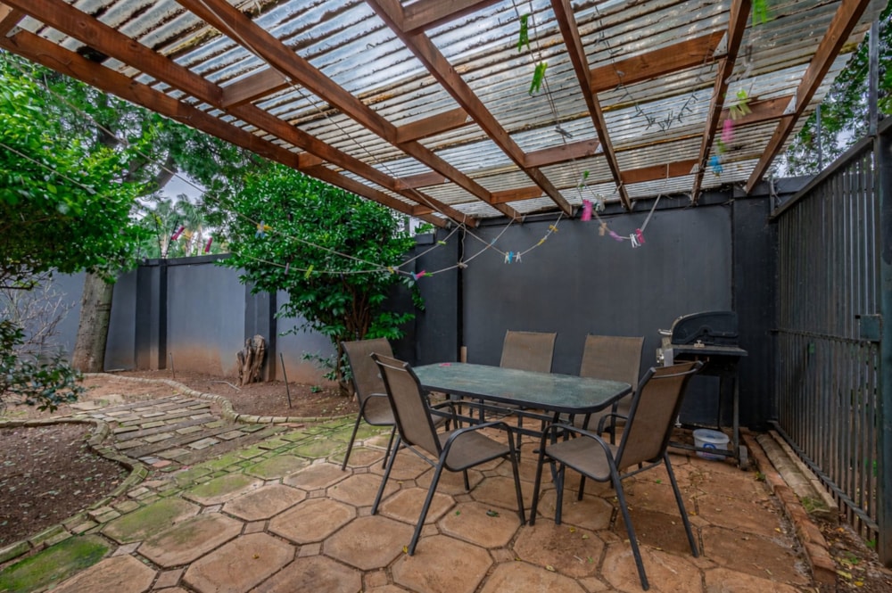 House for sale in Van Riebeeck Park, Kempton Park - KTP1739101 House for sale in Van Riebeeck Park, Kempton Park - KTP1739101
