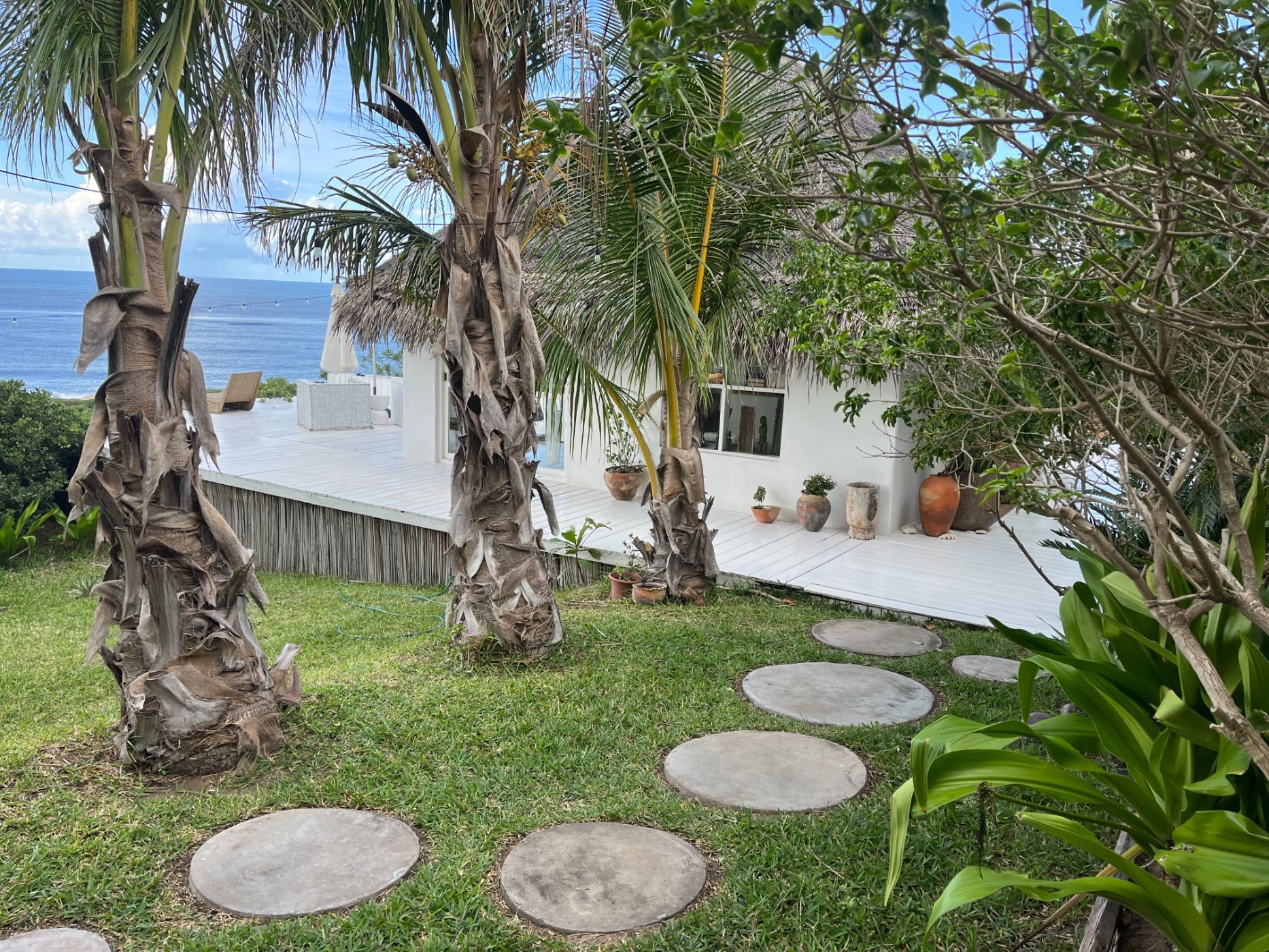 Beach resort for sale in Praia do Tofo, Mozambique - 3MQ1723597