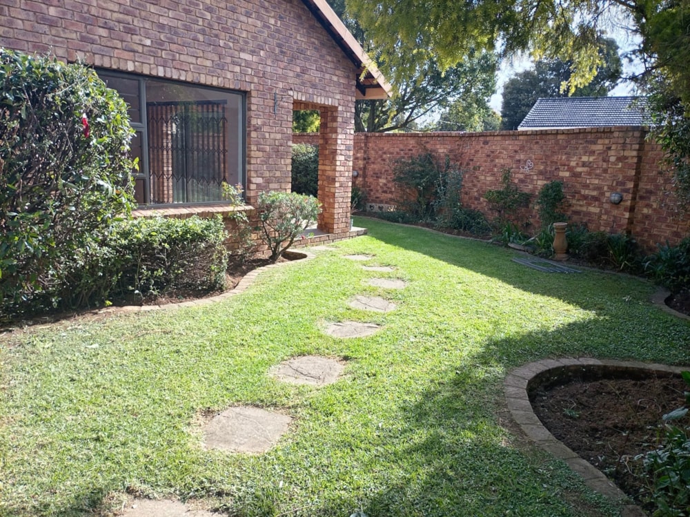 Garden apartment to rent in Selcourt - 1SP1736140