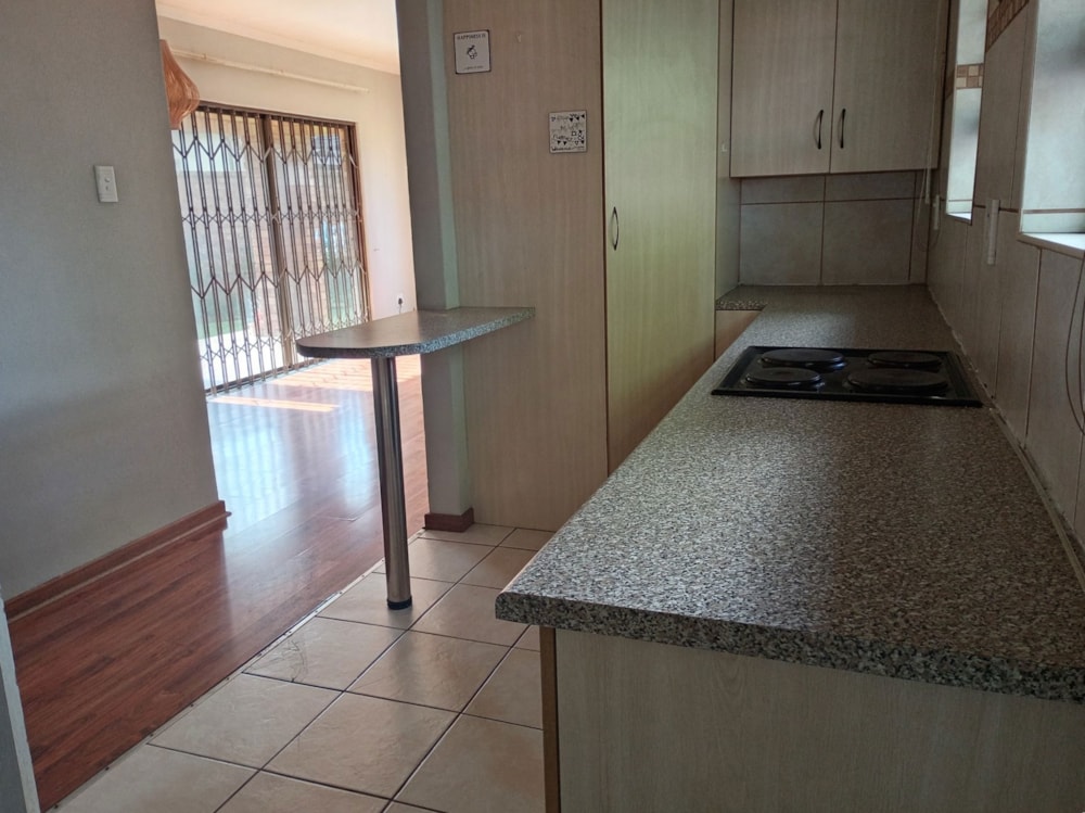 Garden apartment to rent in Selcourt - 1SP1736140