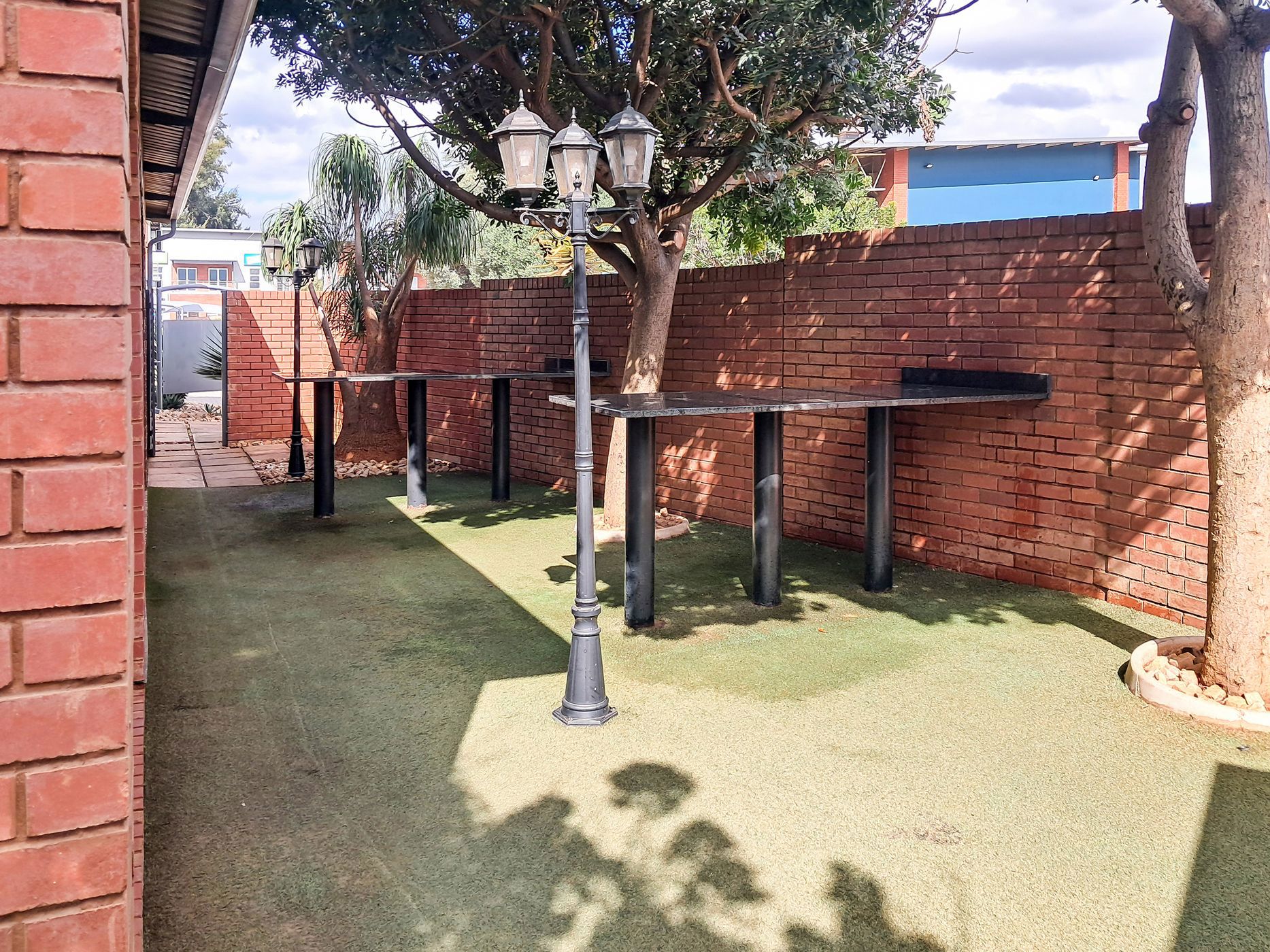 Commercial office to rent in Melodie - 1HR1740916