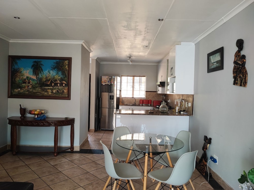 Apartment to rent in Mooikloof Ridge - PTL1717934 Apartment to rent in Mooikloof Ridge - PTL1717934