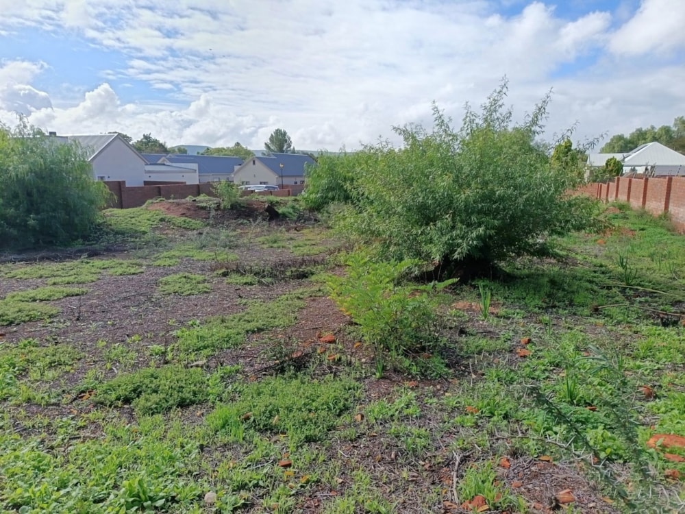 Vacant land for sale in Wesbank, Oudtshoorn - 1OU1739112 Vacant land for sale in Wesbank, Oudtshoorn - 1OU1739112