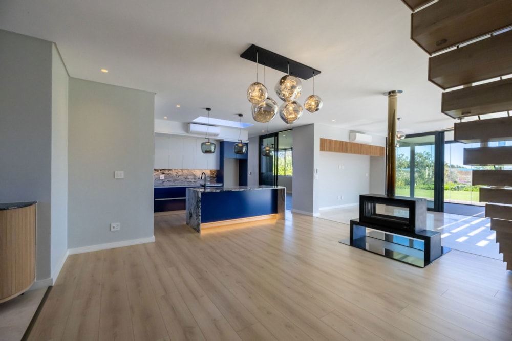 Security estate home for sale in Val de Vie Estate - VLV1739083