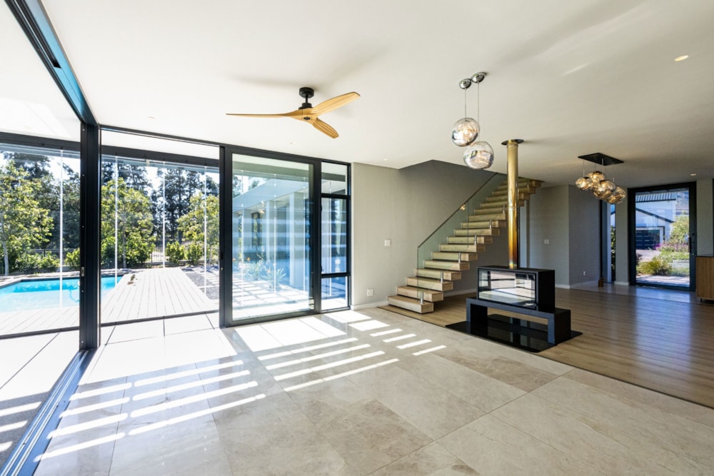 Security estate home for sale in Val de Vie Estate - VLV1739083