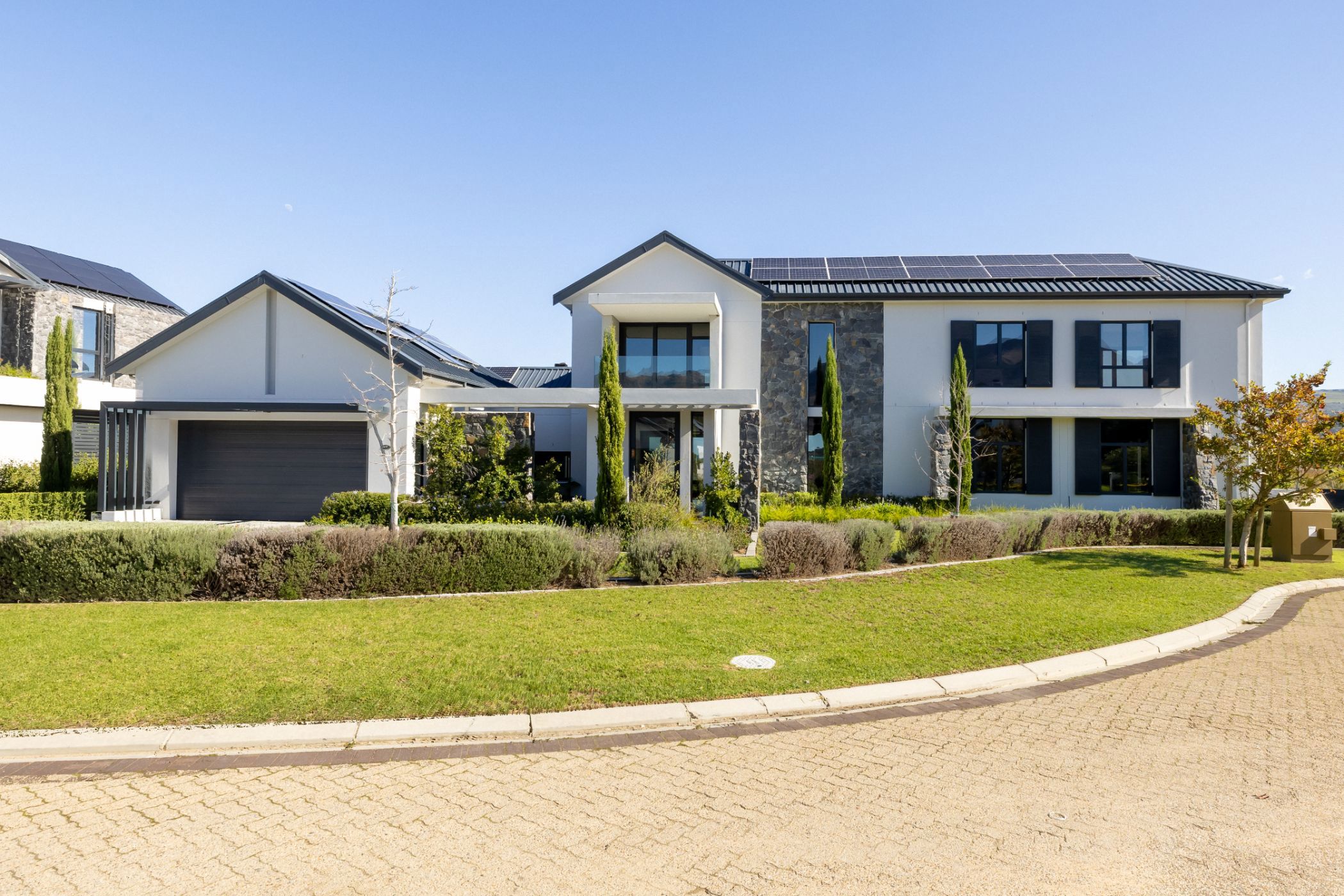 Security estate home for sale in Val de Vie Estate - VLV1739083