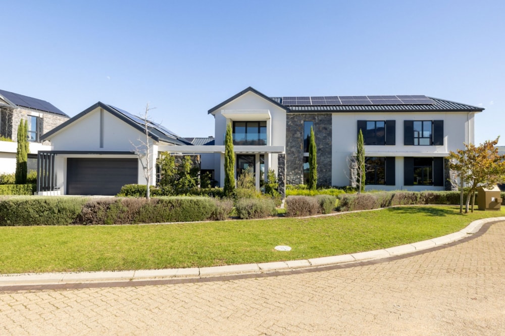 Security estate home for sale in Val de Vie Estate - VLV1739083