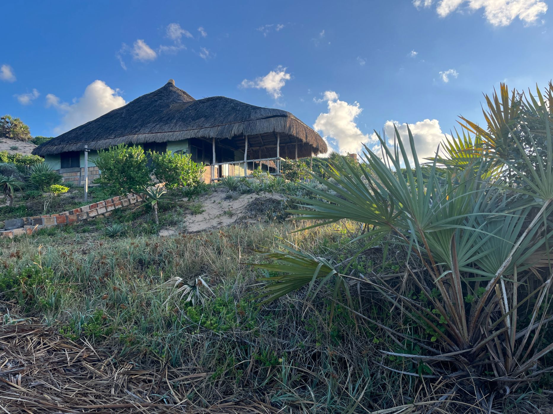 Beach bungalow for sale in Guinjata, Inhambane, Mozambique - 3MQ1582559