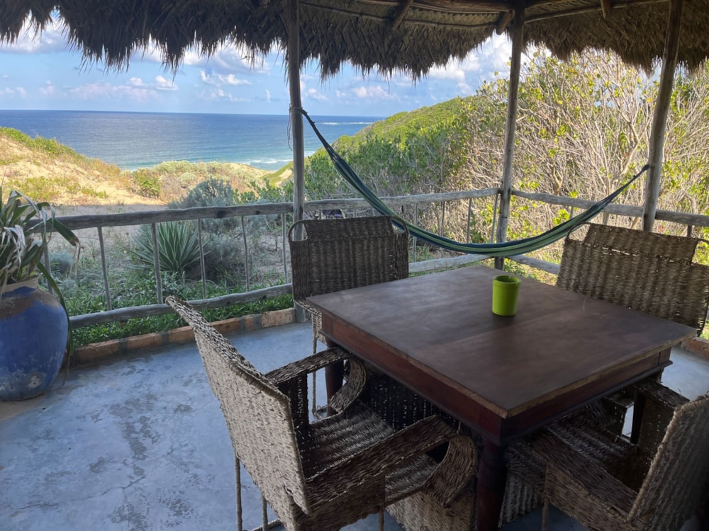 Beach bungalow for sale in Guinjata, Inhambane, Mozambique - 3MQ1582559