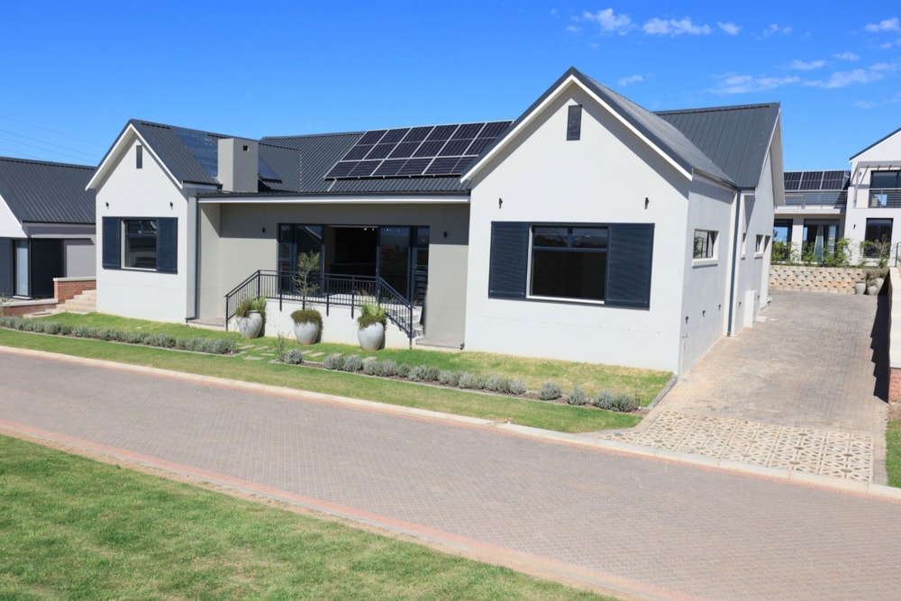 House for sale in Renosterbos Estate - 1MB1735535