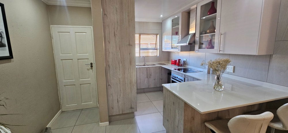 Townhouse for sale in Helderwyk Estate - 1BJ1739258