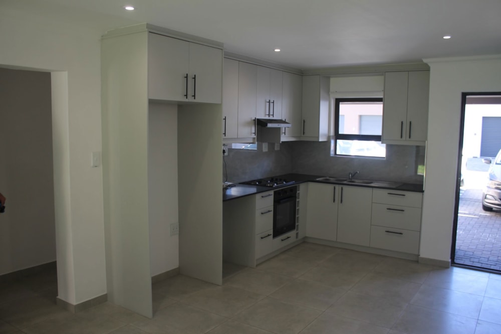 Apartment for sale in Saldanha Bay - LA1739697