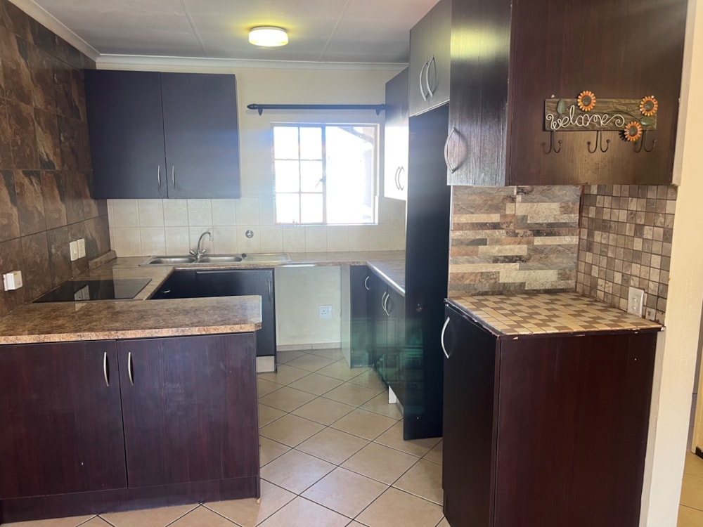 Apartment for sale in Brentwood Park, Benoni - EN1739662