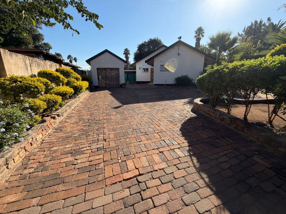 Commercial office for sale in Polokwane Central - 1PS1740736