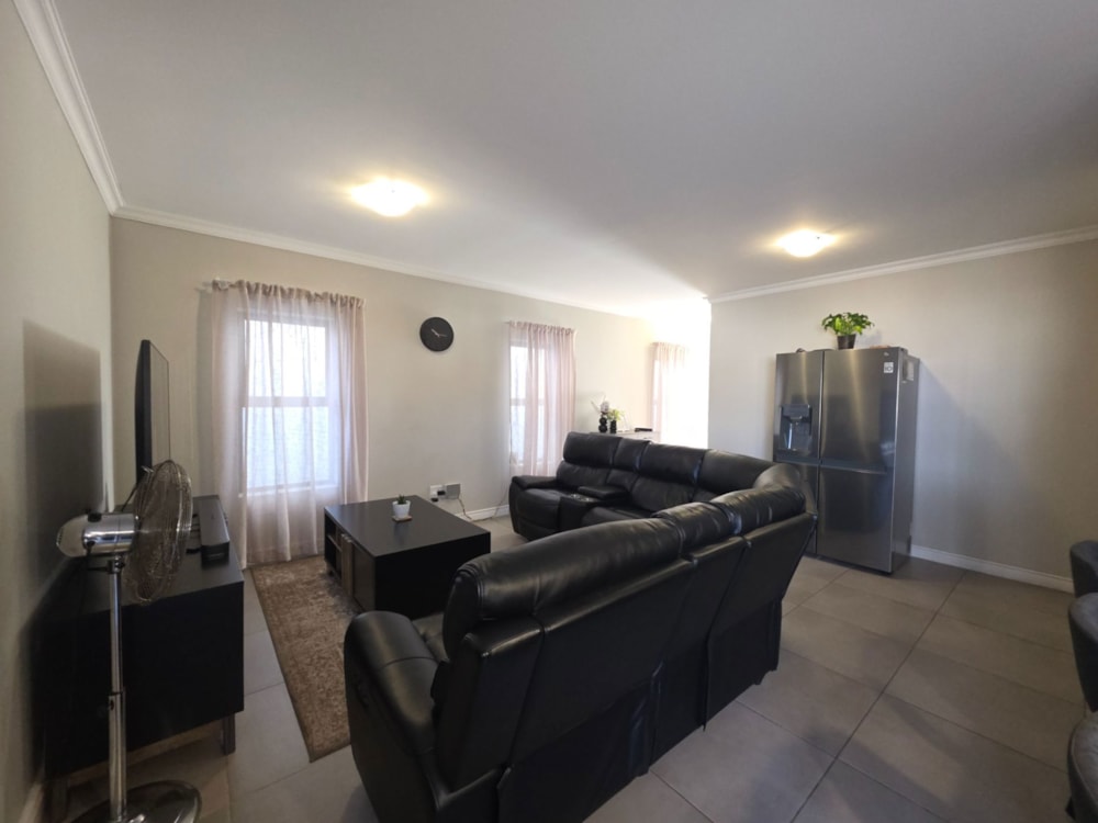 Security estate home to rent in Brackenfell South - 1BC1738815