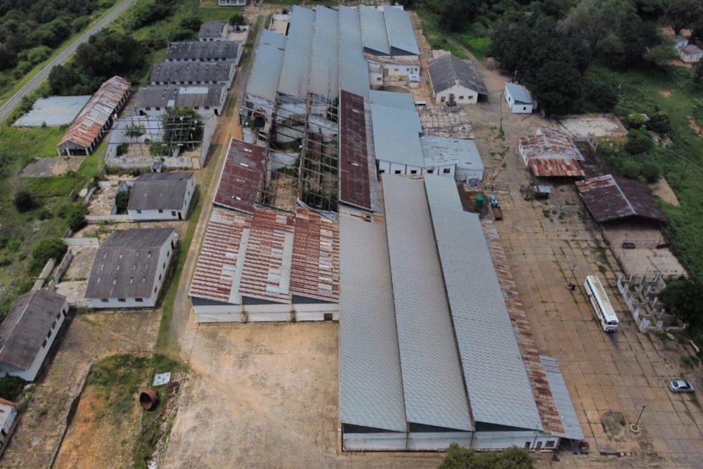 Commercial industrial property for sale in Gwanda, Matabeleland South, Zimbabwe - 3ZB1639000 Commercial industrial property for sale in Gwanda, Matabeleland South, Zimbabwe - 3ZB1639000