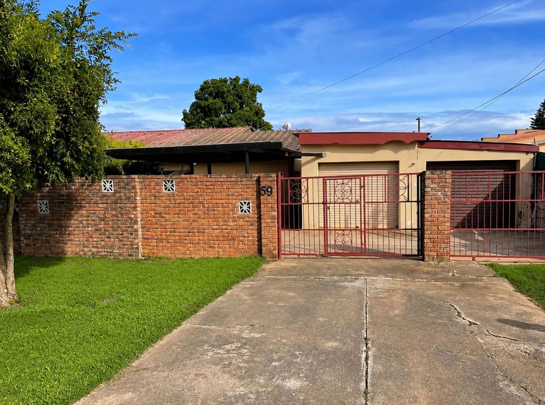 House for sale in Jubilee Park - 1UK1740646