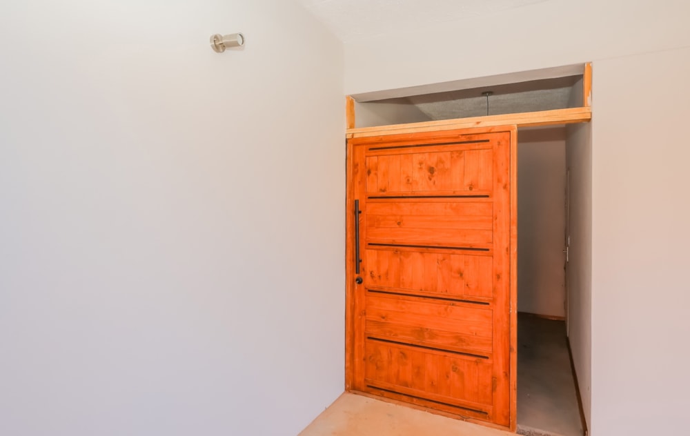 Golf estate house for sale in Magalies Golf Estate - 1HR1739914