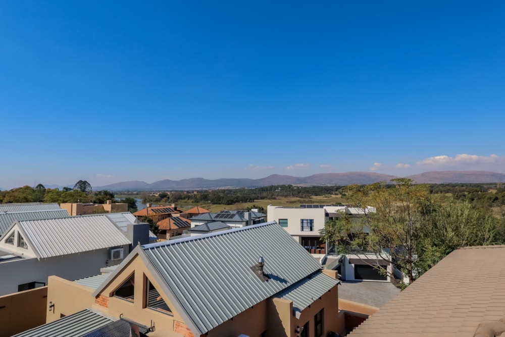 Golf estate house for sale in Magalies Golf Estate - 1HR1739914