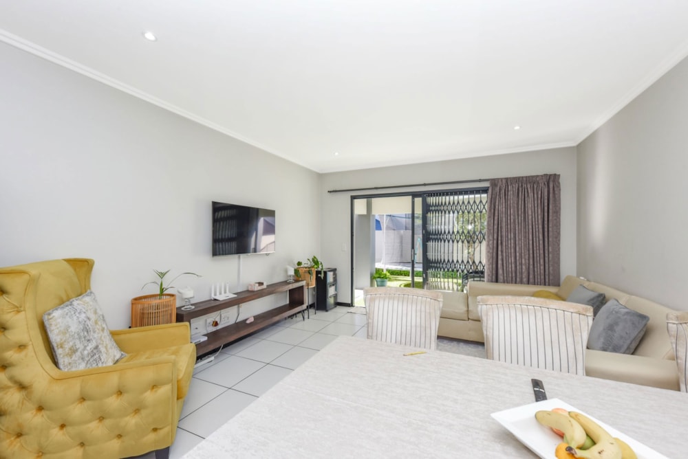 Townhouse for sale in Paulshof - FW1741681