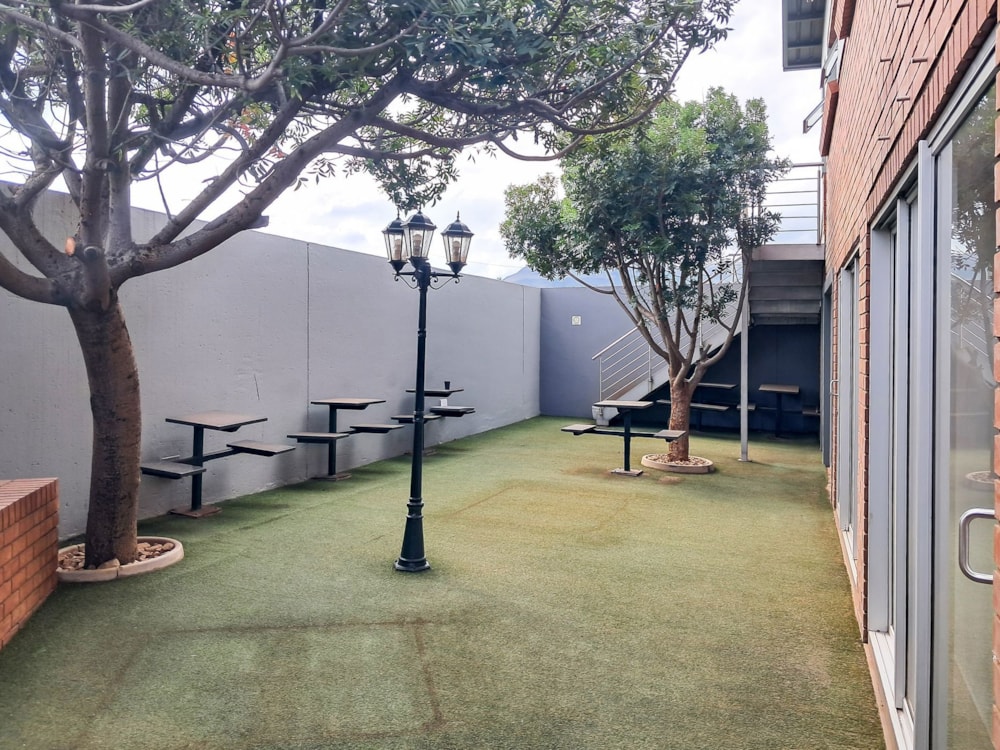 Commercial office to rent in Melodie - 1HR1740917