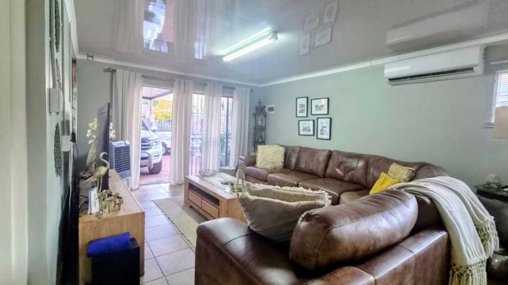 Apartment to rent in Kathu - 1RN1740988