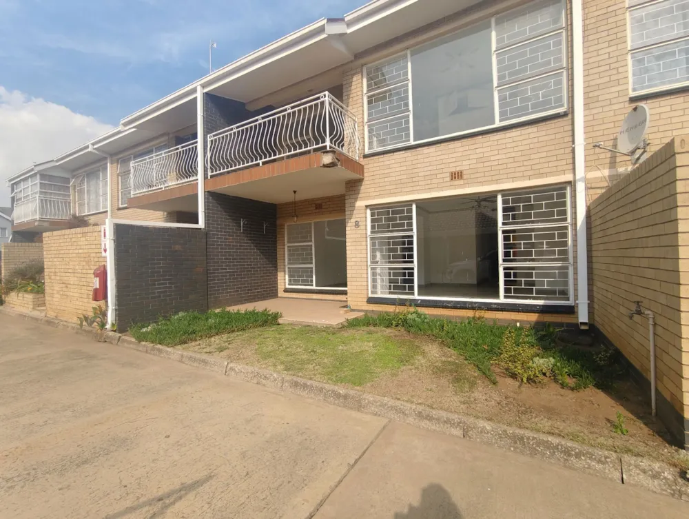 Townhouse let in Three Rivers Proper - 1VT1735895 Townhouse let in Three Rivers Proper - 1VT1735895