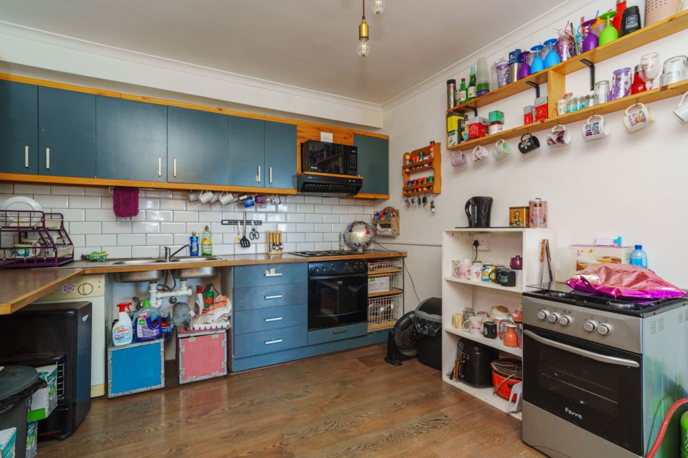 Apartment for sale in Observatory, Cape Town - KW1739894 Apartment for sale in Observatory, Cape Town - KW1739894
