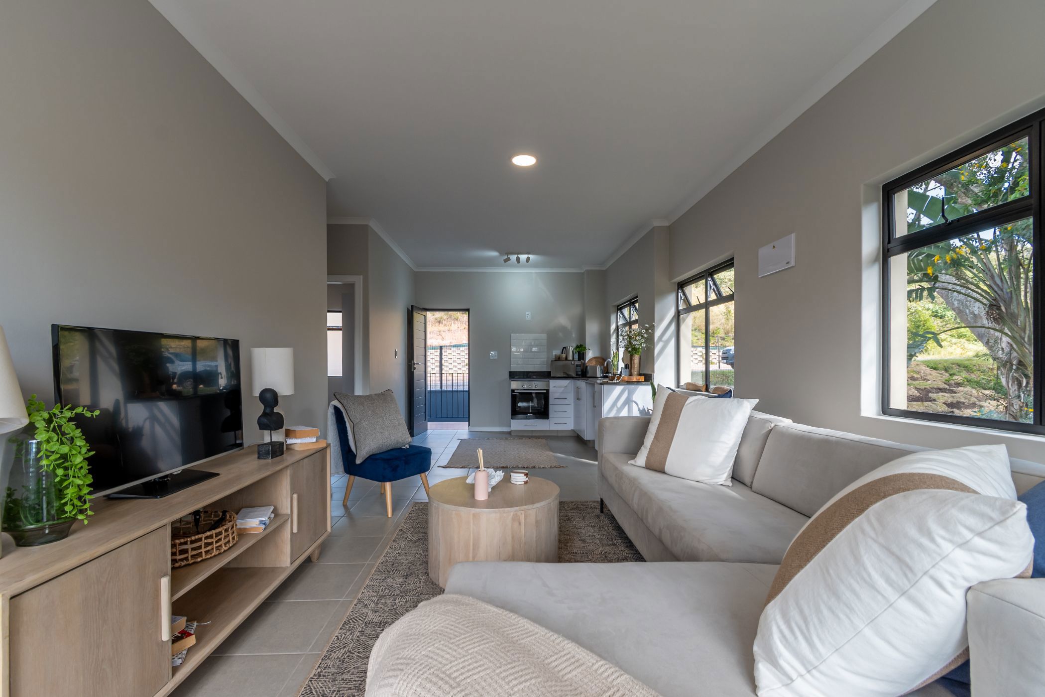 Apartment for sale in Waterfall, Upper Highway - 1KF1674544