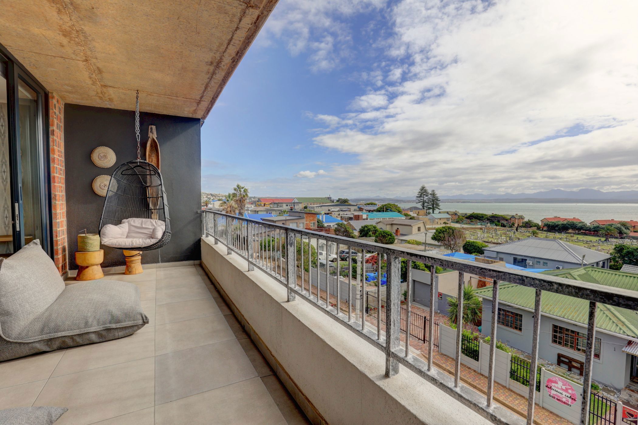 Apartment for sale in Mossel Bay Central - 1MB1738812