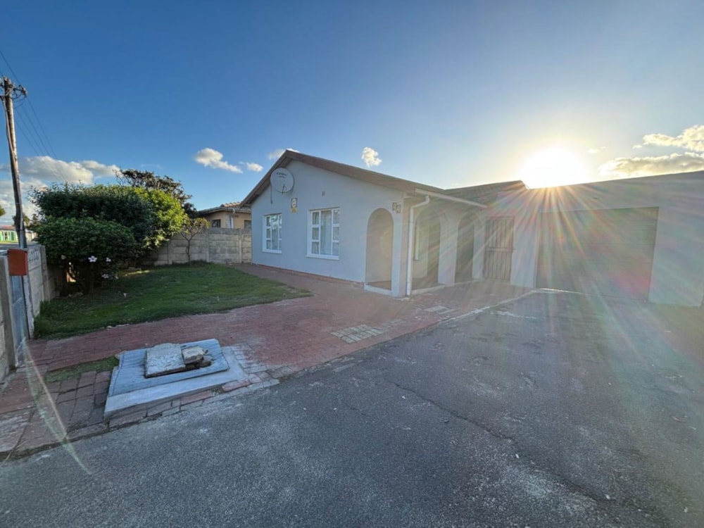 Bachelor apartment to rent in Norwood, Cape Town - 1AH1737169