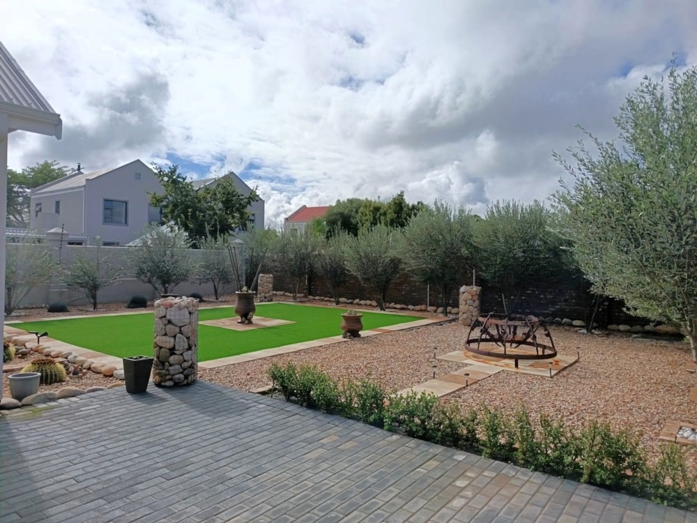 House for sale in Wesbank, Oudtshoorn - 1OU1739336 House for sale in Wesbank, Oudtshoorn - 1OU1739336