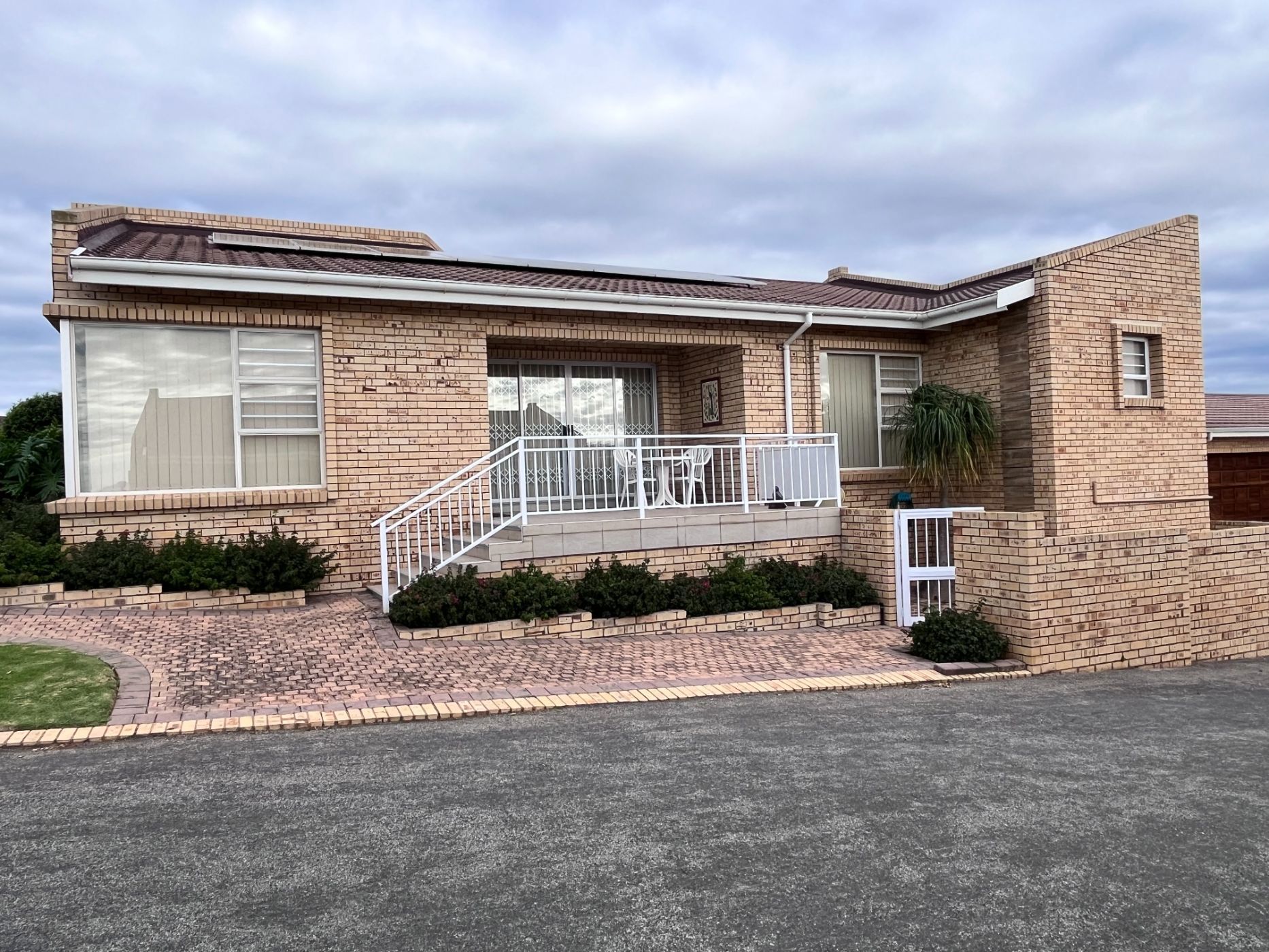 House for sale in Wave Crest - 1JF1742062