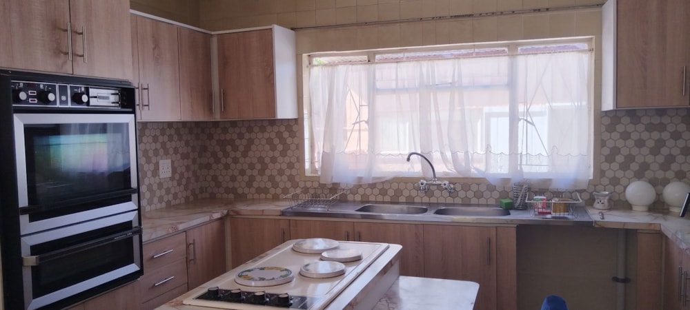 House for sale in Brakpan Central - 1BJ1739186