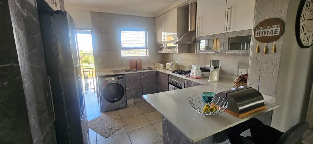 Apartment for sale in Helderwyk Estate - 1BJ1740775 Apartment for sale in Helderwyk Estate - 1BJ1740775