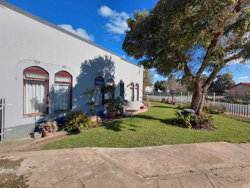 House for sale in Heidelberg, Garden Route - 1SR1726009 House for sale in Heidelberg, Garden Route - 1SR1726009