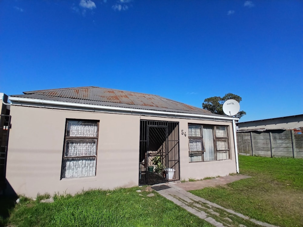 House for sale in Bellville South - 1AH1740437 House for sale in Bellville South - 1AH1740437