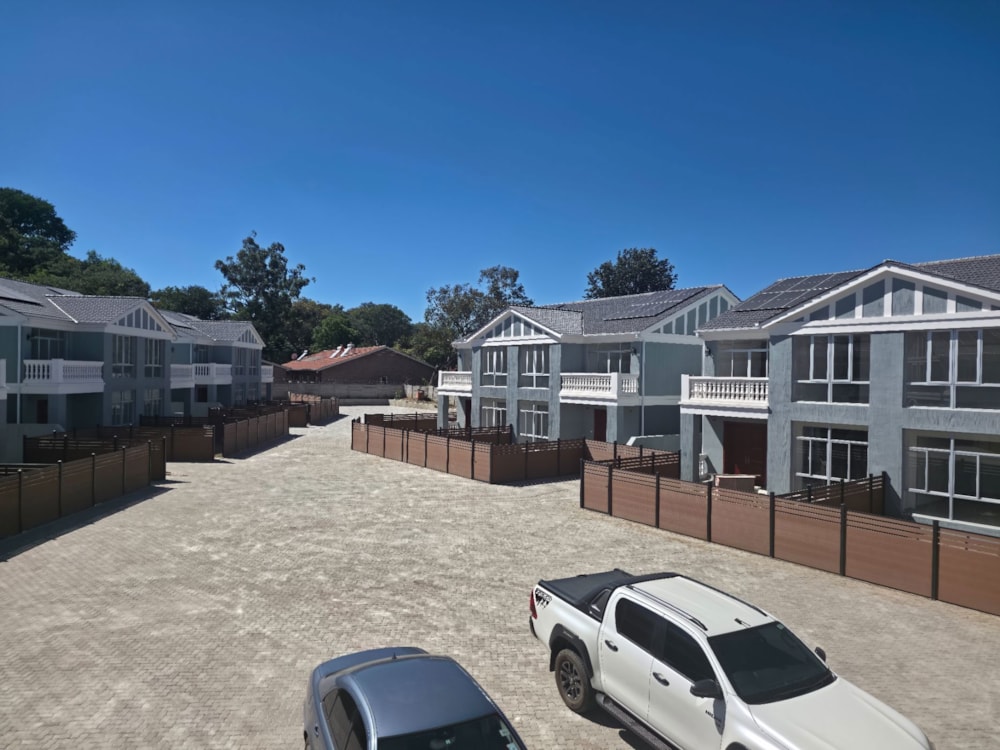 Townhouse for sale in Strathaven, Zimbabwe - 3ZB1728184